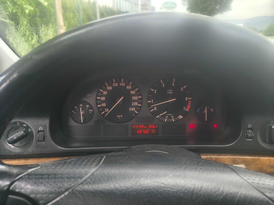 BMW E39 523i benzin/gas