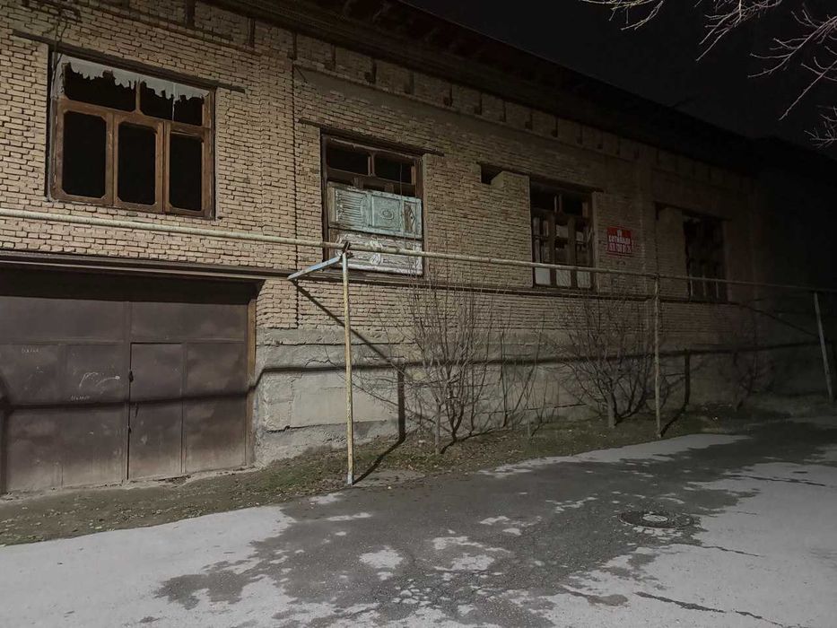 Зангиота тумани, Назарбекда 6 сотих ҳовли уй-жой сотилади