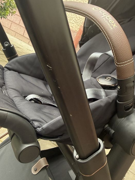 Бебешка количка Cybex Priam 4 Rose Gold в черно (кош за новородено и тапицерия 6м+)