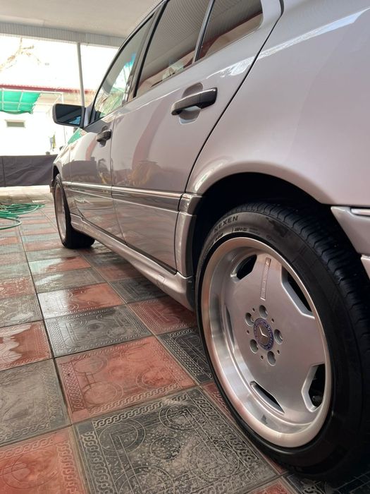 Продается Мерседес Бенс