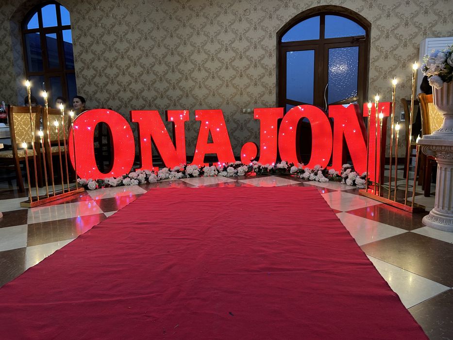 Sahna bezaklari va dekoratsiya hizmati