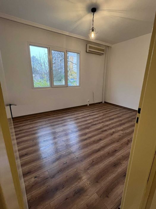 Продава се Тристаен апартамент в Пловдив, Кючук Париж - 87 кв.м за 1989 €/кв.м - Снимка #9