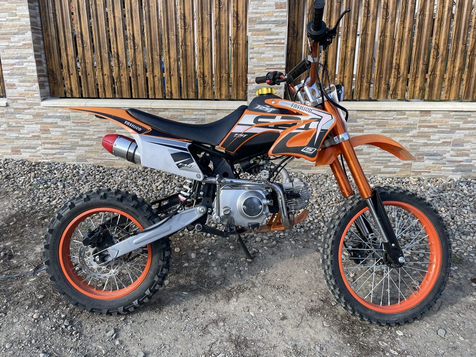 Vând Cross 125cc 4T