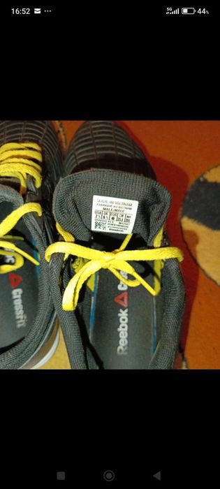 Adidași reebok mărimea 40