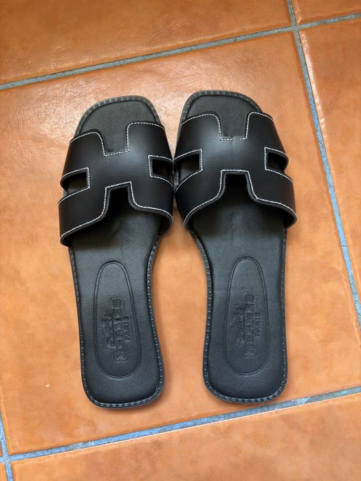 Papuci Hermes din piele naturala