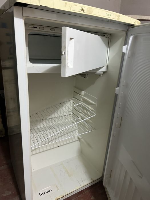 продам холодильник бу