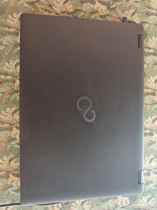 Laptop Fujitsu i3, 8gb, 256gb