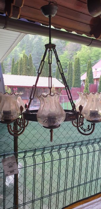 Candelabru vechi perfect funcțional