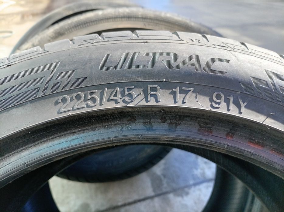 Гуми 225/45/17 4бр Вредерщайн 22г.
