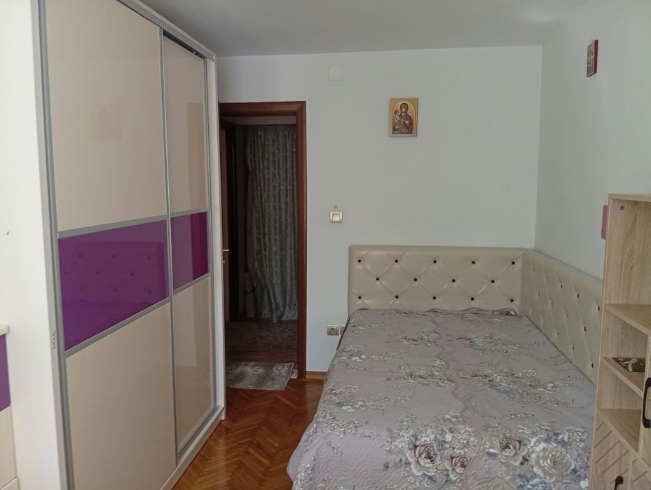 Apartament 3 camere de inchiriat