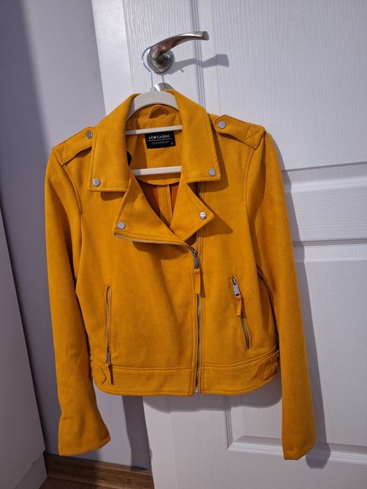 Велурено яке-цвят каки