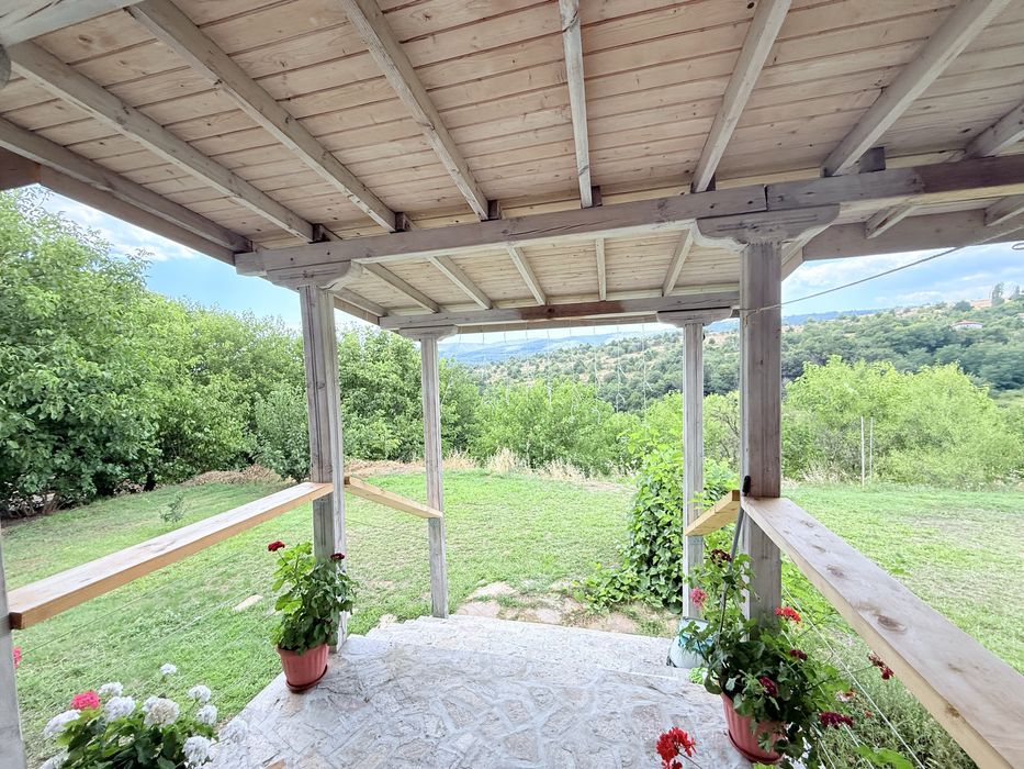 Къща за гости в с.Баня ,обл.Бургас. Плаж Иракли на 5 км,Слънчев бряг 20 км