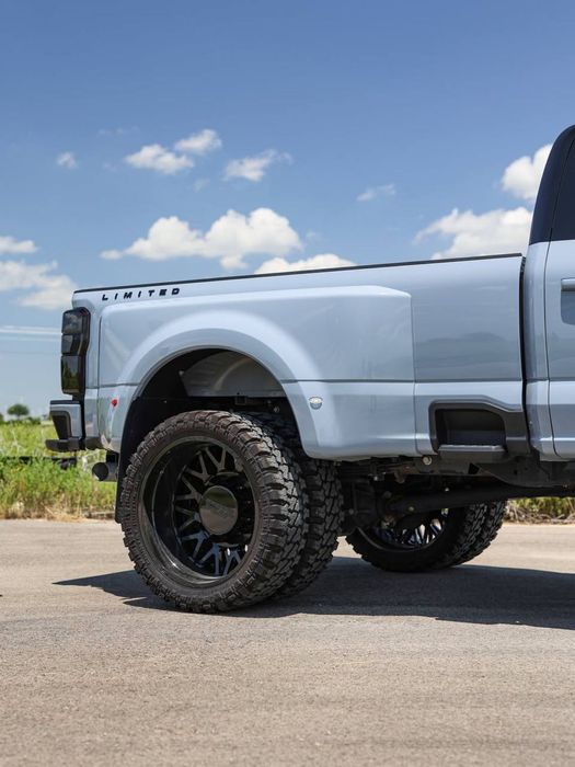 Ford F-450 Super Duty Platinum Custom 2026