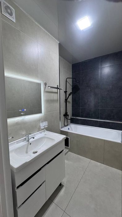 Чиланзар Е квартал 3/7/9 французская планировка с обстановкой