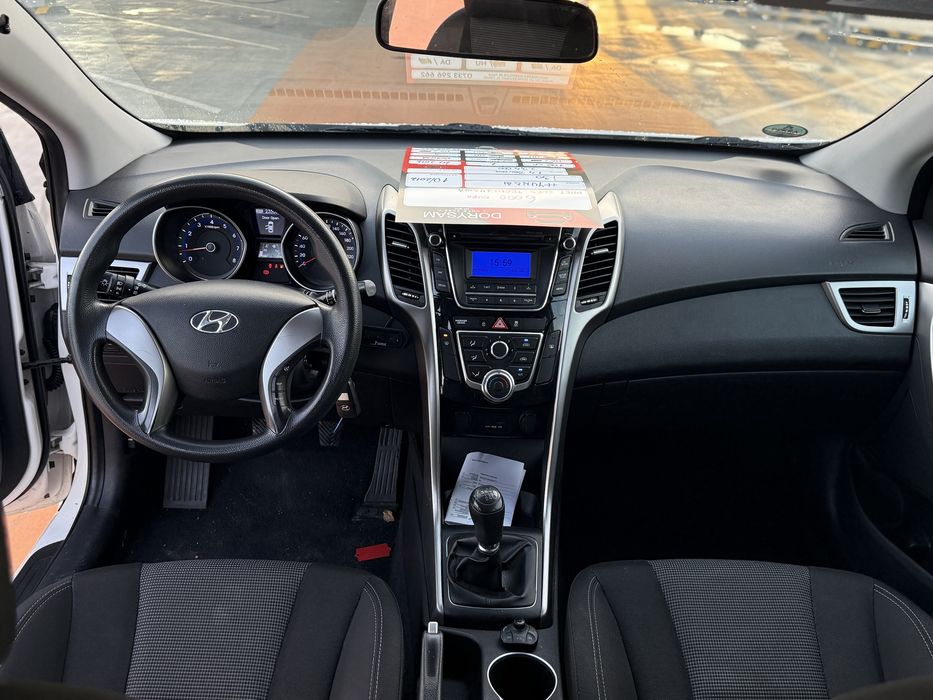 HYUNDAI i30 1.4i-Drive Cool 10/2012 / LED / GARANTIE / Rate
