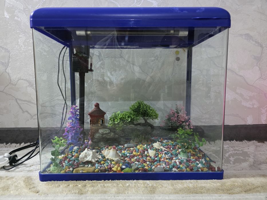 Продам заводской аквариум