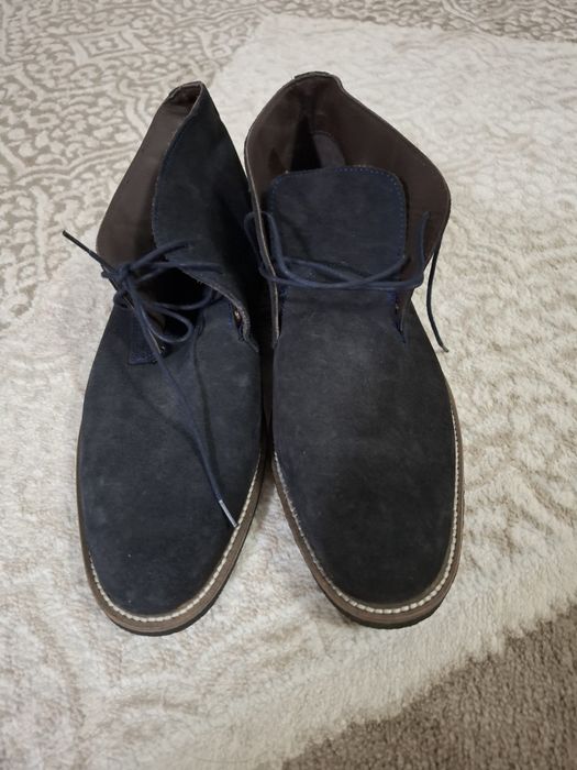 Замшевые ботинки