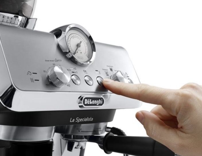 Кофемашина Delonghi La Specialista