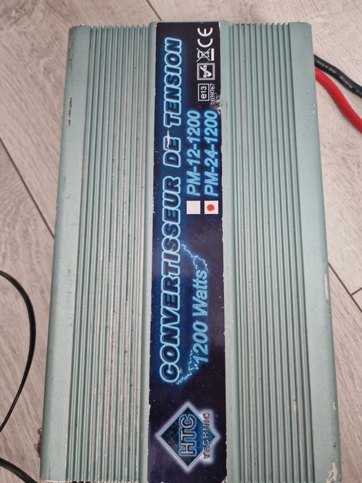 Convertor de tensiune