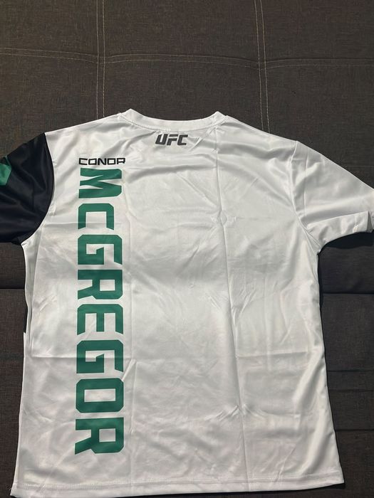 Продам футболку Reebok UFC