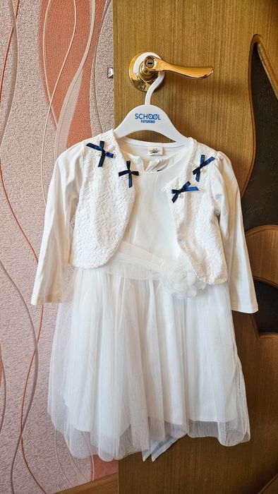 Нарядное платье для девочки