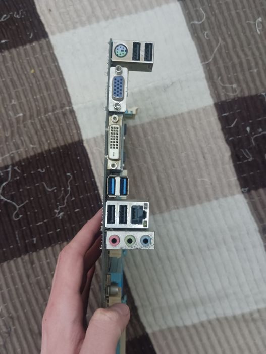 Комплект 1155: Плата Gigabyte B75 + i3 + Кулер DeepCool