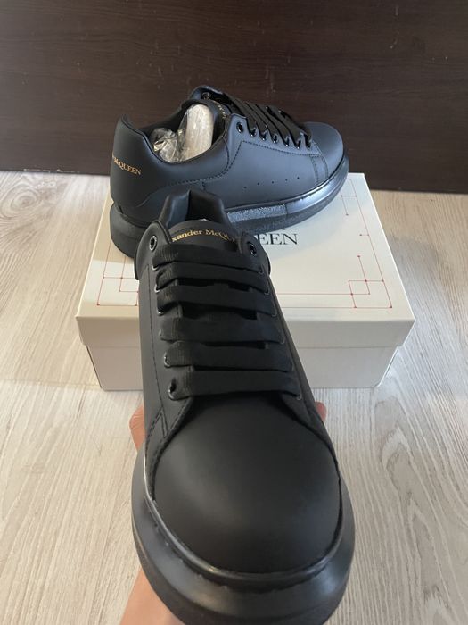 Alexander McQUEEN