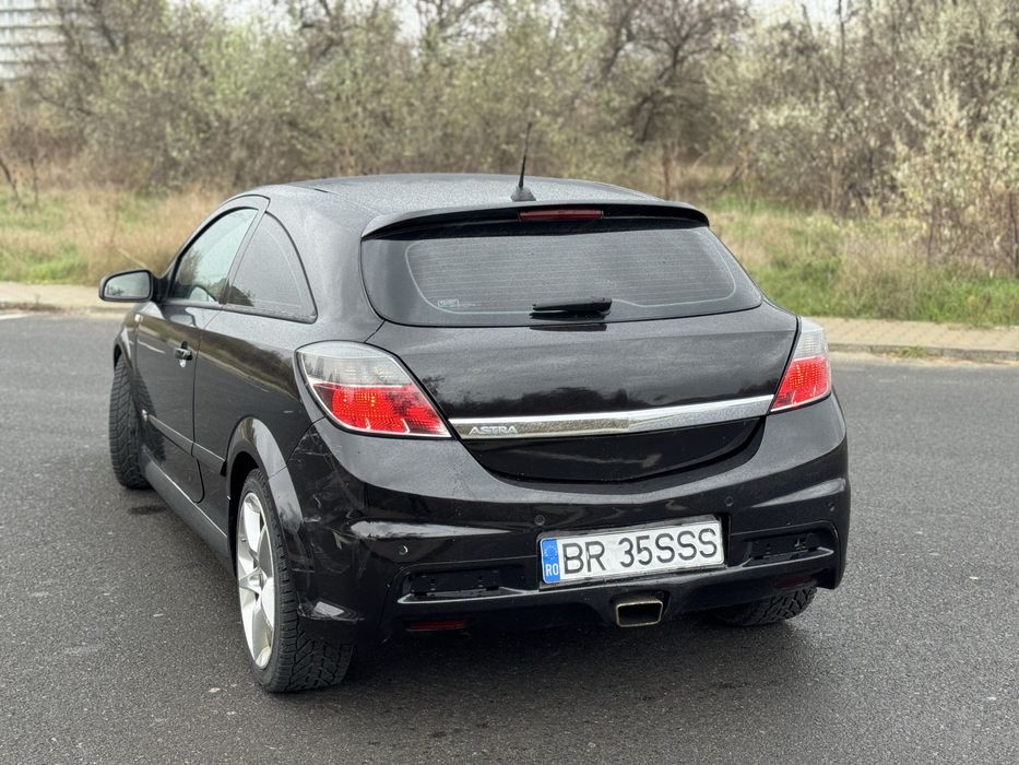 Opel Astra H GTC 1.9 CDTI 150 CP OPC Line