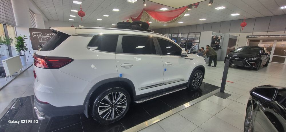 Tiggo8pro 2025 yanvar oyi 27000 probeg