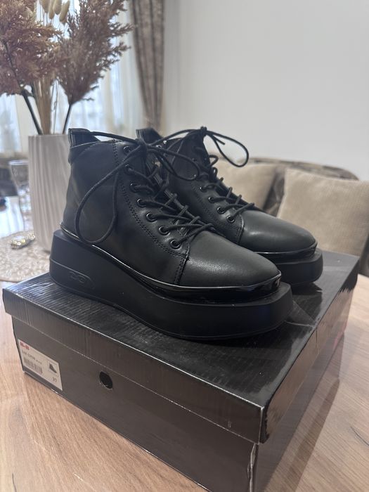 Дамски боти естествена кожа