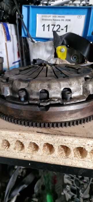 Vând ambreaj renault trafic 2.0 an 2010