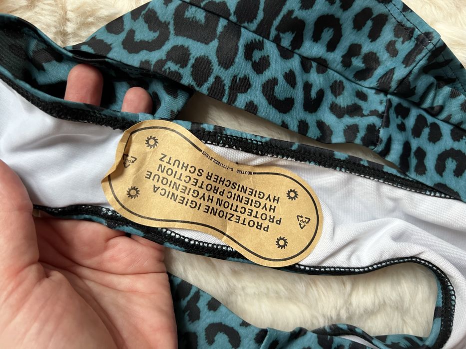 Costum de baie cu talie inalta