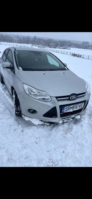 Vand Ford Focus Titanium 1.0 Benzina 2014