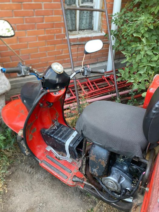 Продам мотороллер муравей 350000