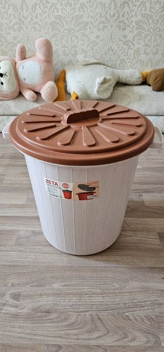 Бак с крышкой/бачок
