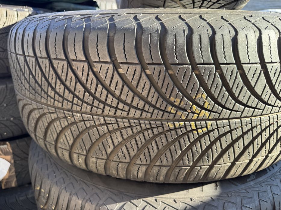 Anvelope All Season Goodyear Vector 4Seasons Gen-2 255/60 R18 108V