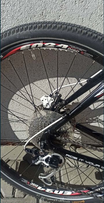 Bicicleta Univega Alpina, ful Shimano Deore XT, furca Roox Shock, noua