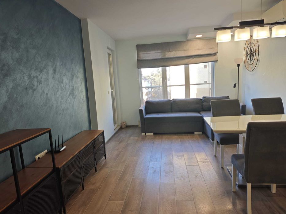 Двустаен апартамент под наем в комплекс "Фамилия", кв. Победа