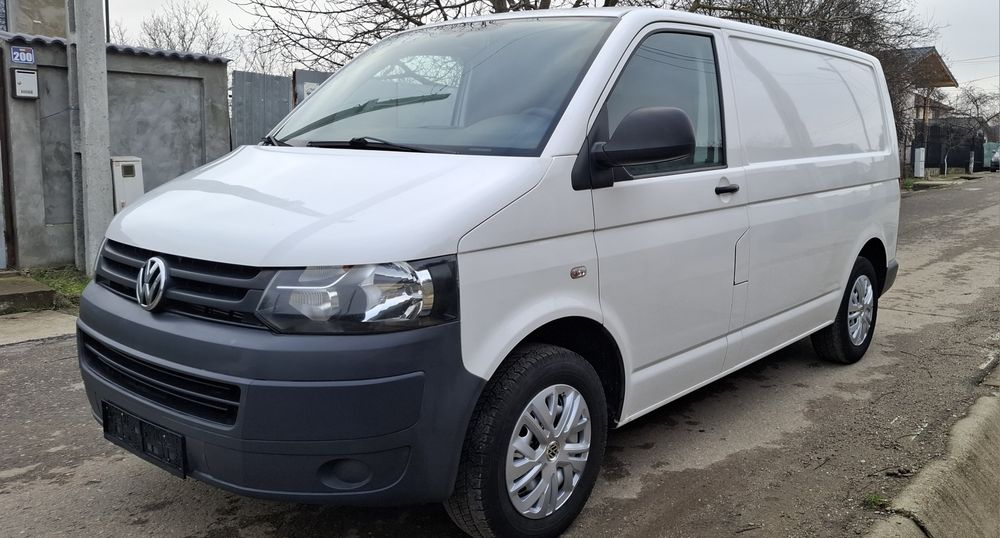 VW T5 Transporter 2013 Vivaro Trafic 2.0tdi euro5