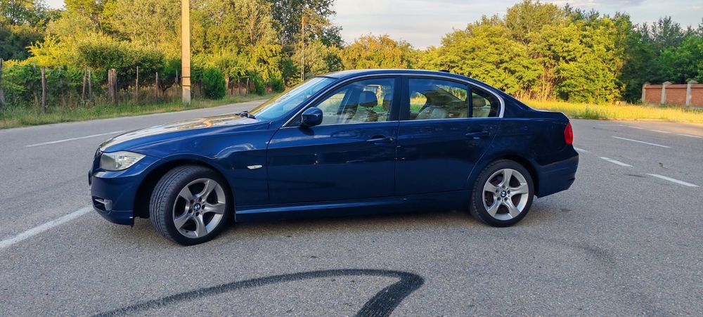 BMW 3 Series 2011 — imagine 4