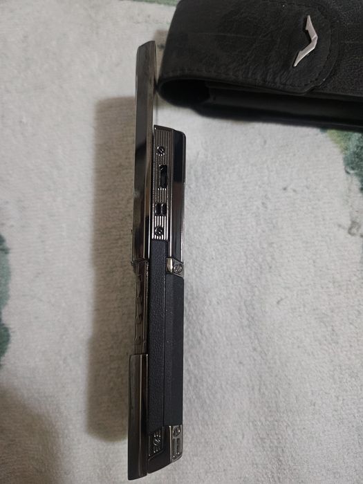 Vertu Slider (какNokia8800)