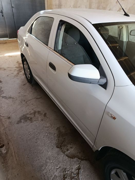 Cobolt sotiladi rangi oq narhi kelishiladi