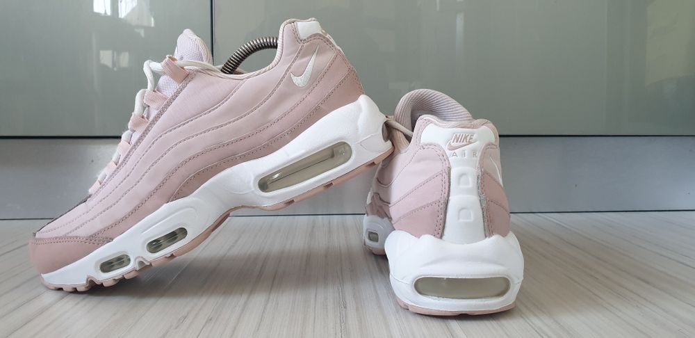 Nike Air Max 95 UK 7 US 9.5 / 41/26.5 см ОРИГИНАЛ! Дамски Маратонки!