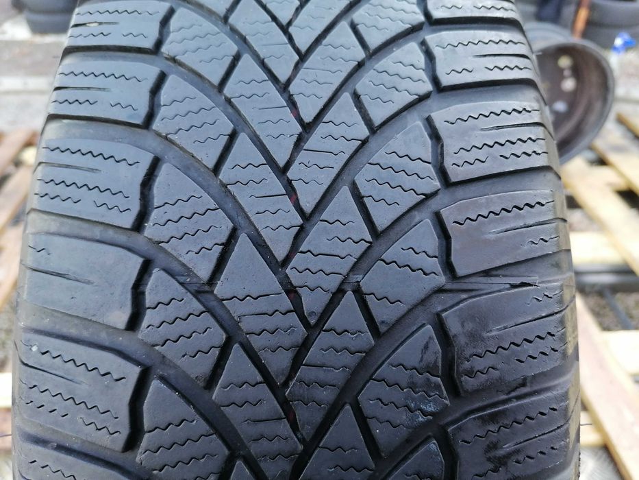 2 бр. Bridgestone 215/70R16 DOT 2622