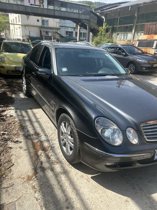 Mercedes E200 W211