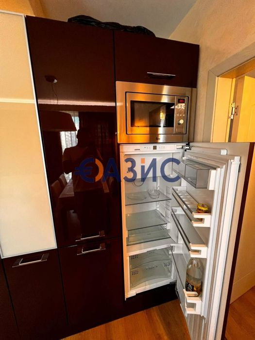 Продава се Тристаен апартамент в к.к. Слънчев бряг - 84 кв.м за 1584 €/кв.м - Снимка #12