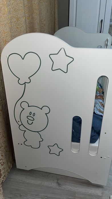 Детская краватка с балдахином