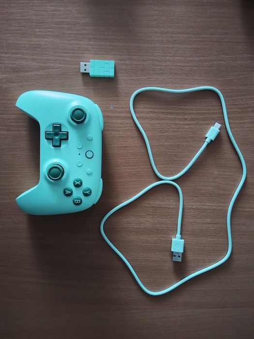 Контроллер 8BitDo Ultimate 2C