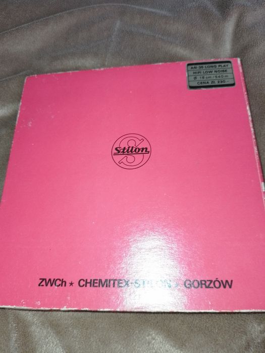 Четри пистов ролков магнетофон УНИТРА