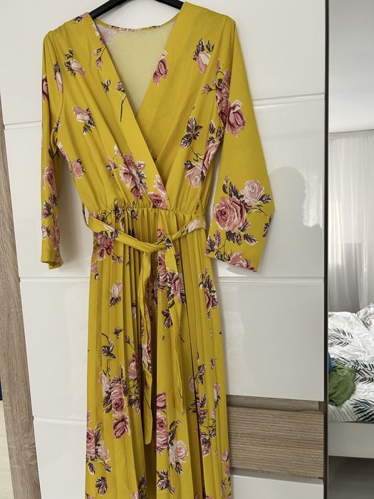 Rochie model floral